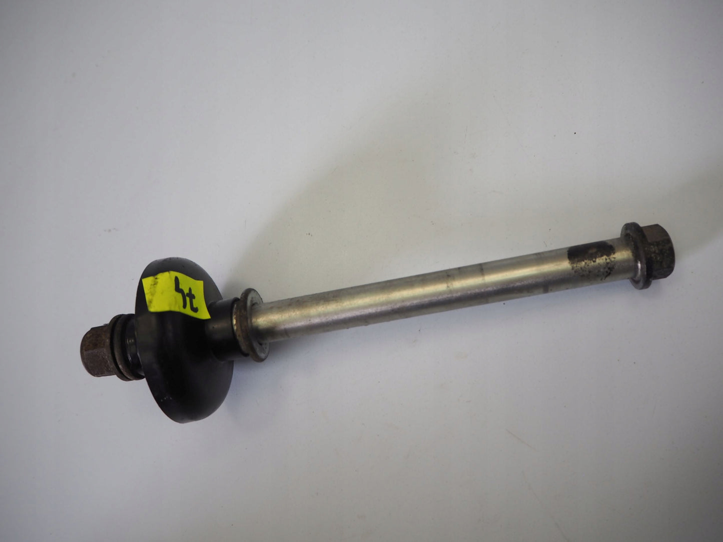 YAMAHA YS 125 17-18 Vorderachse Achse vorne Radachse front axle