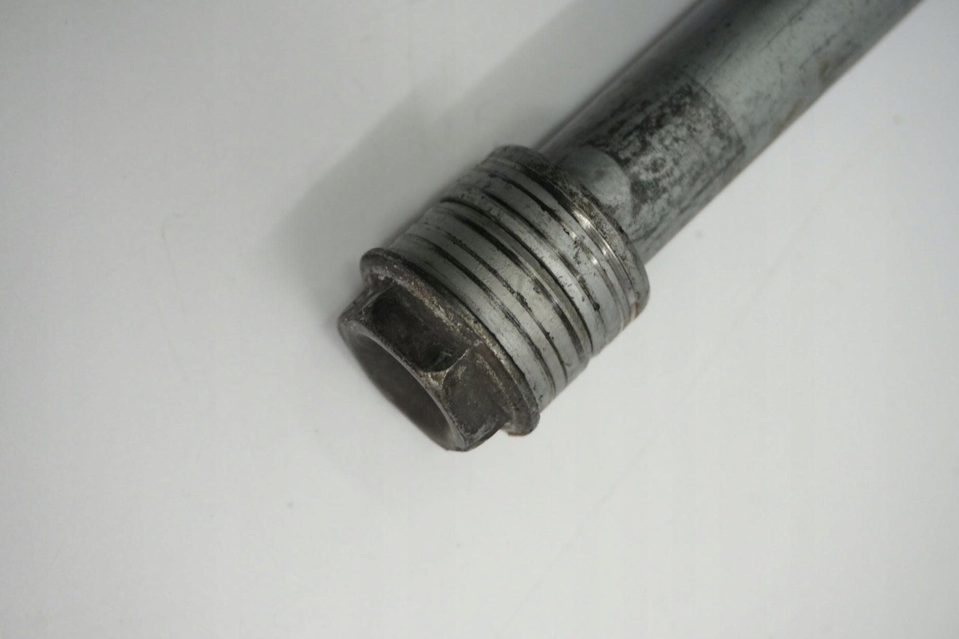 HONDA CBR 600RR PC40 07-12 Vorderachse Achse vorne Radachse front axle 3