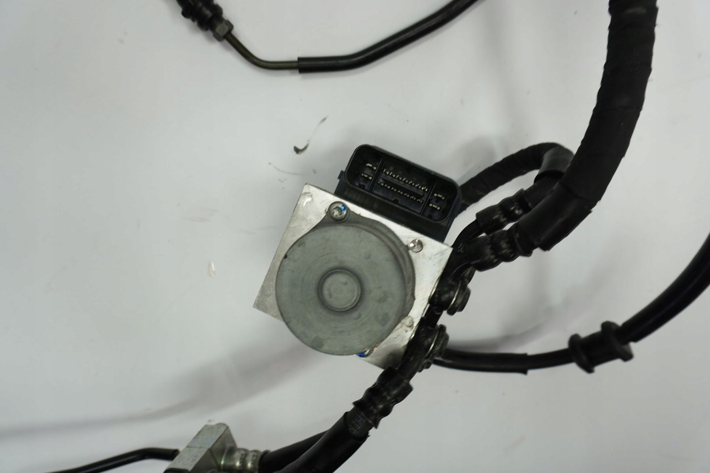 YAMAHA MT-07 13-17 ABS Pumpe Druckmodulator 2