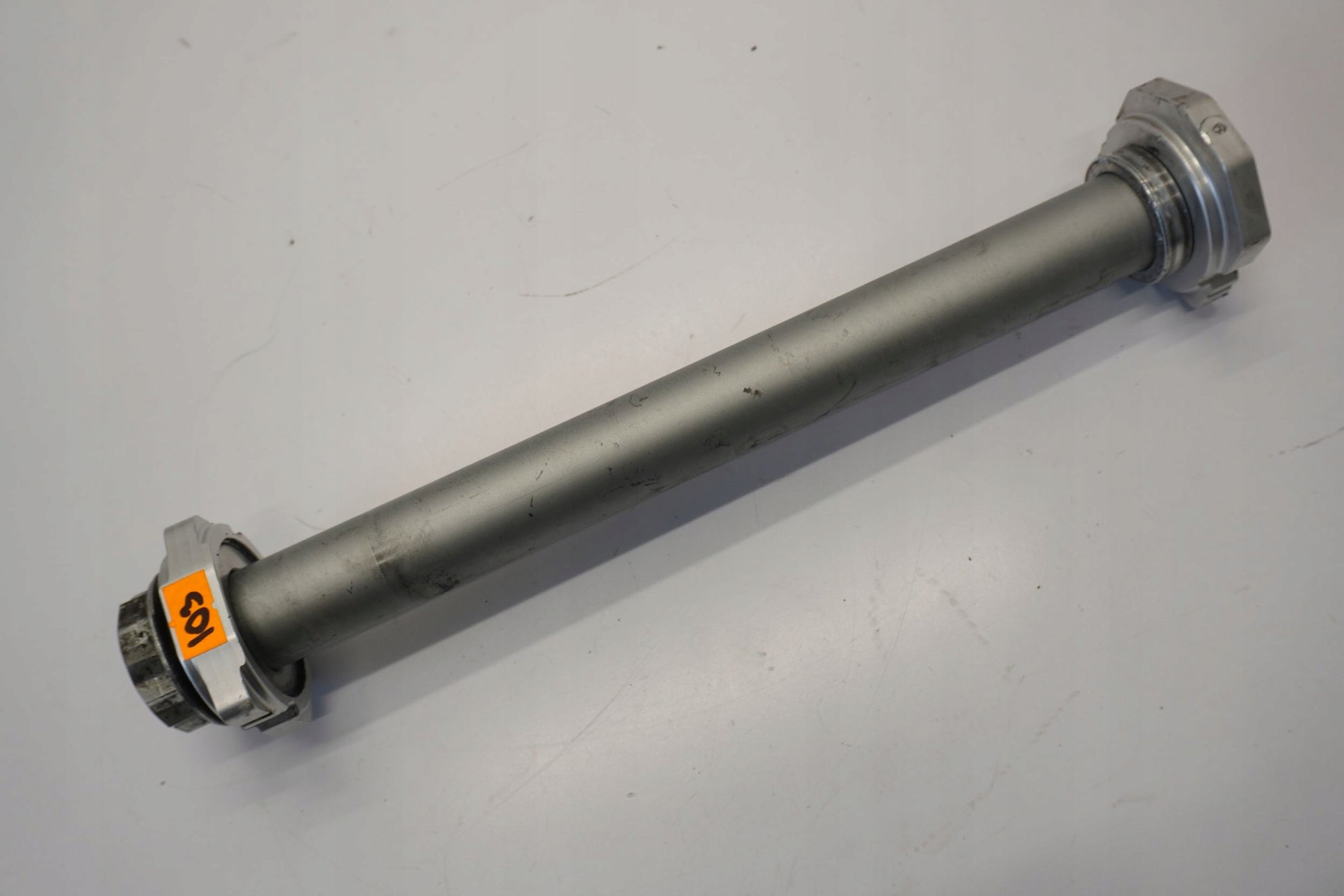 DUCATI MULTISTRADA V2 S 22- Hinterachse Achse hinten Radachse rear axle 5