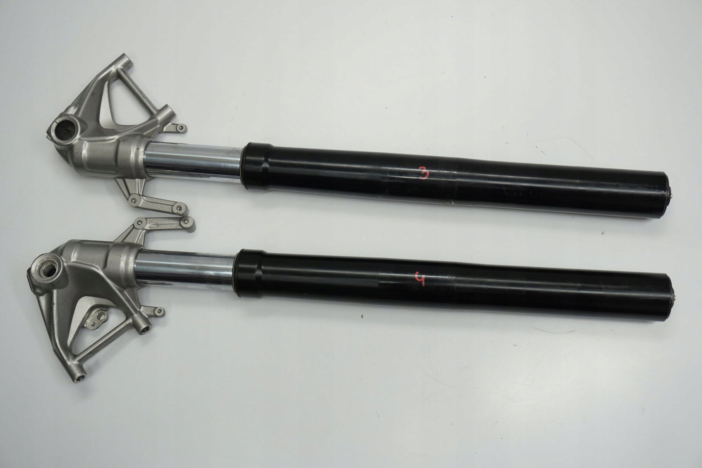 TRIUMPH ROCKET 3 R 20- Gabel Gabelholme Fork 16