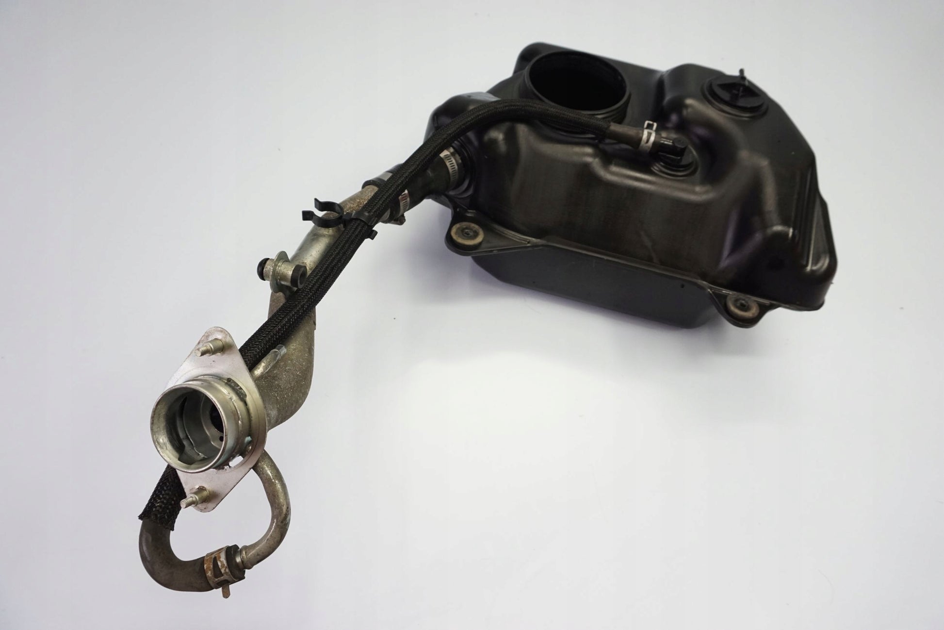 SUZUKI BURGMAN 650 13- Kraftstofftank Benzintank Fuel Tank 4