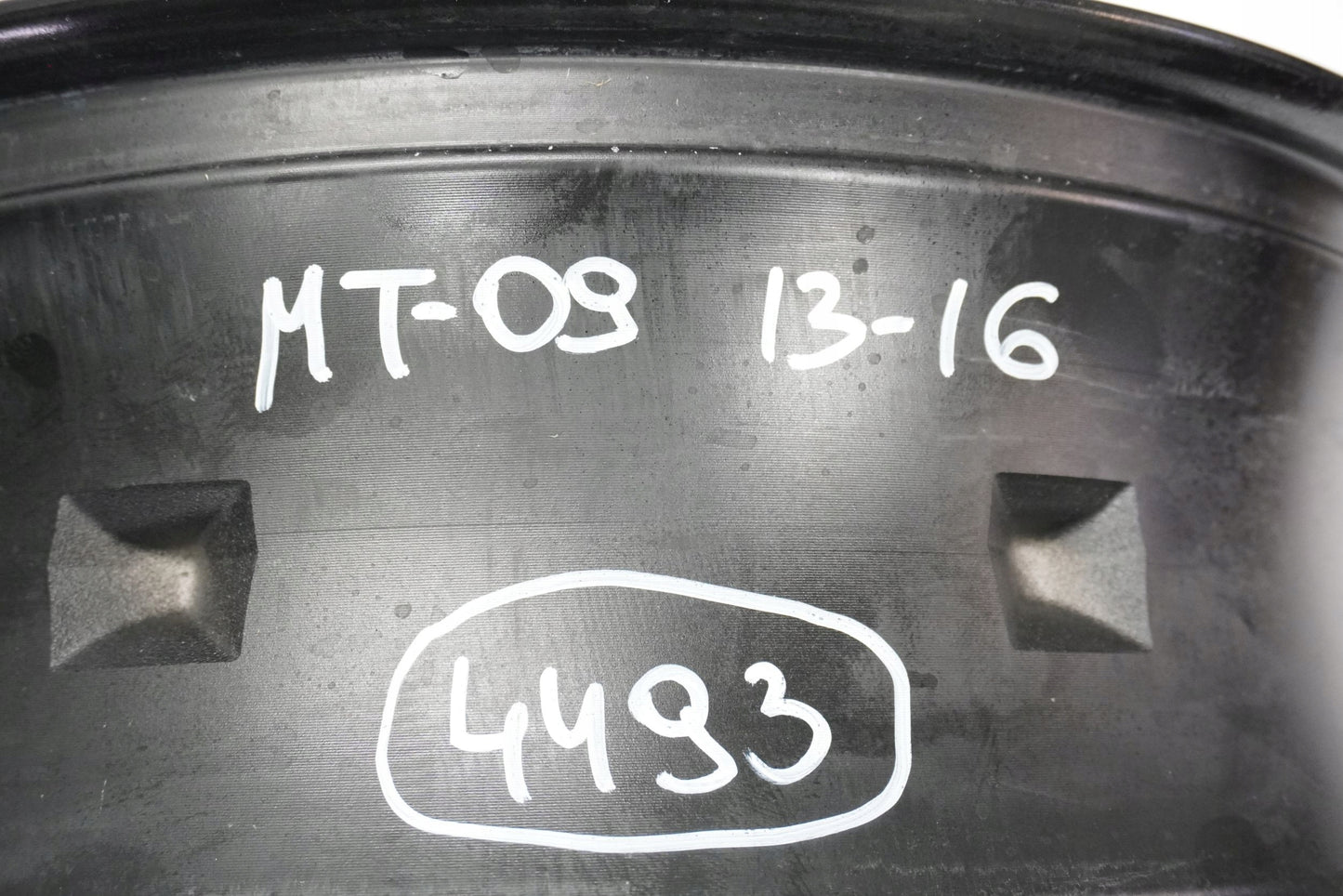 YAMAHA MT-09 13-16 Felge hinten Wheel Hinterrad 4