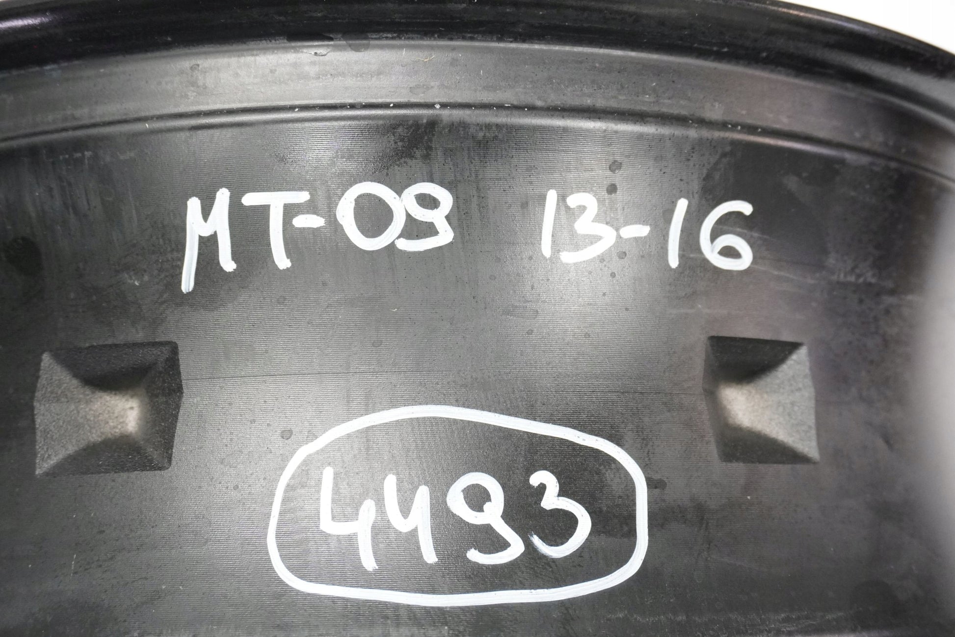 YAMAHA MT-09 13-16 Felge hinten Wheel Hinterrad 4