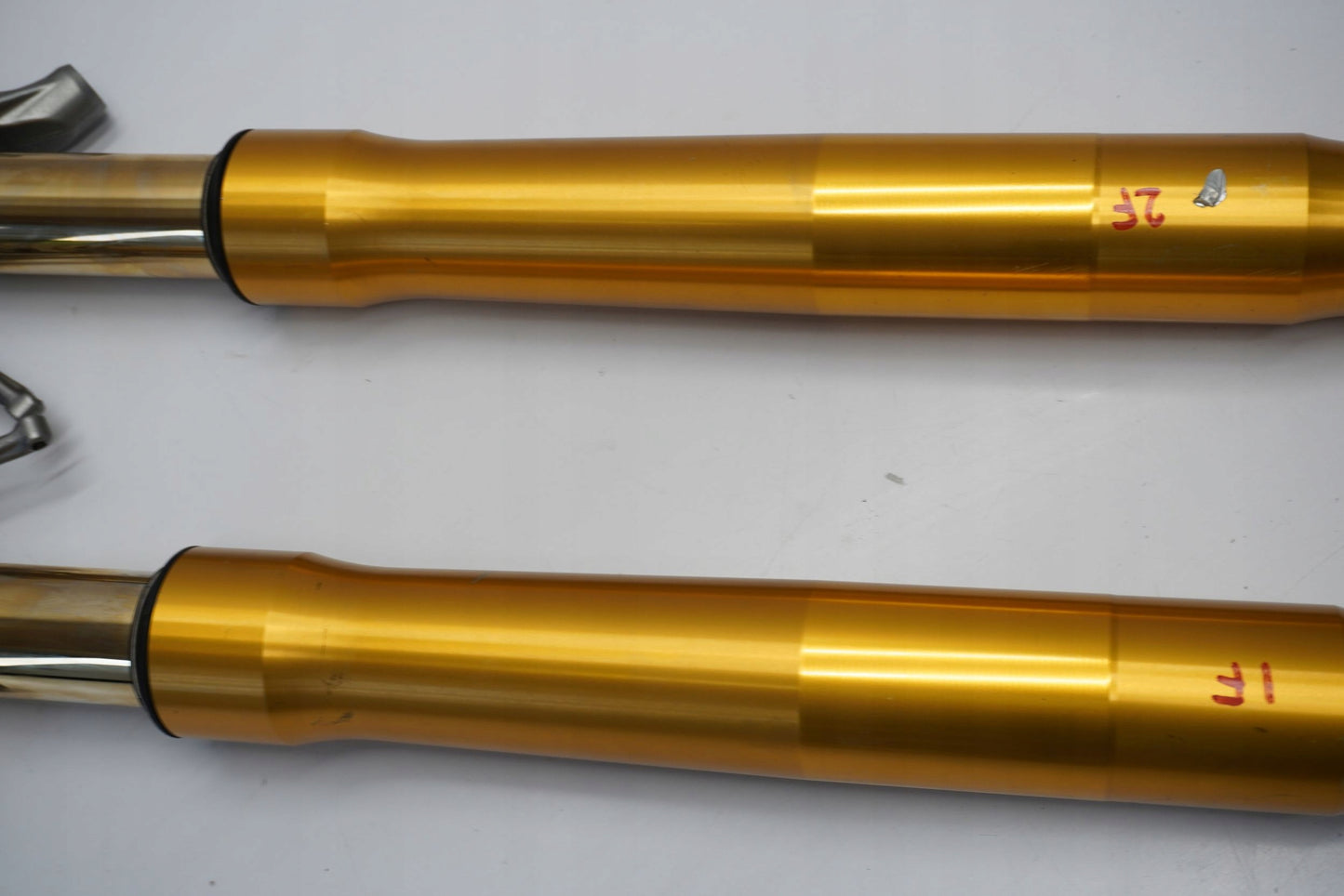 DUCATI PANIGALE 1299 15-18 Öhlins Gabel Gabelholme Fork 6