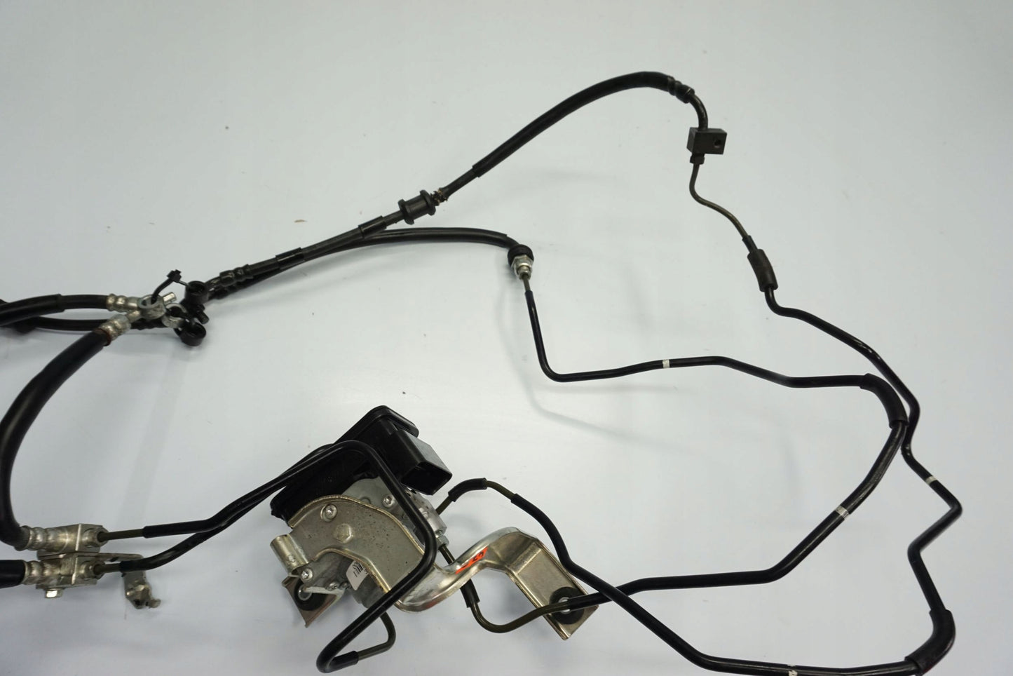 SUZUKI GSX-S 750 17-23 ABS Pumpe Druckmodulator 5