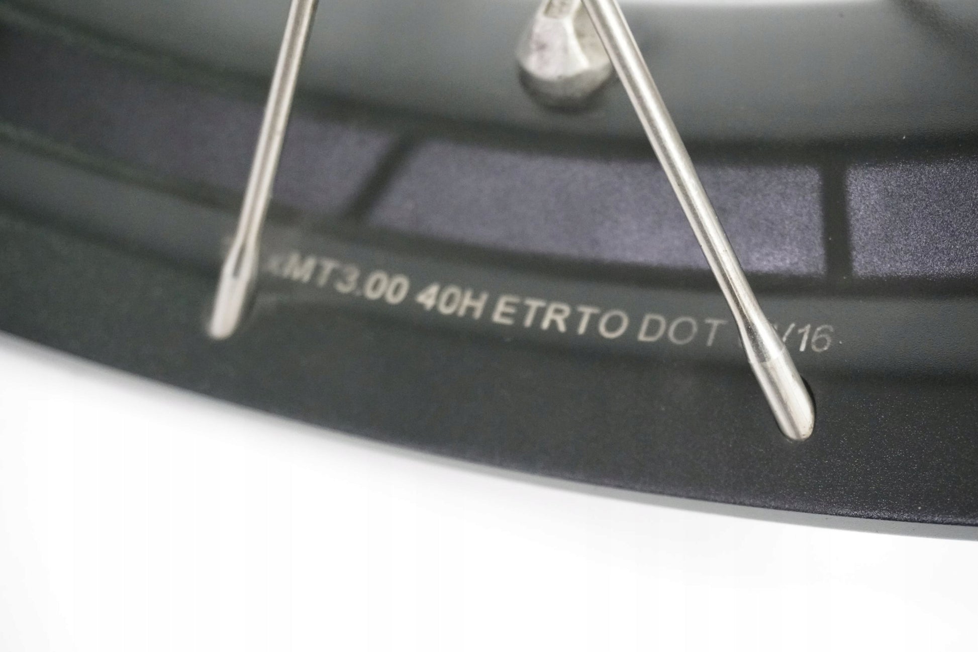 DUCATI MULTISTRADA 1200 S 10-15 Felge vorne Wheel Vorderrad 9