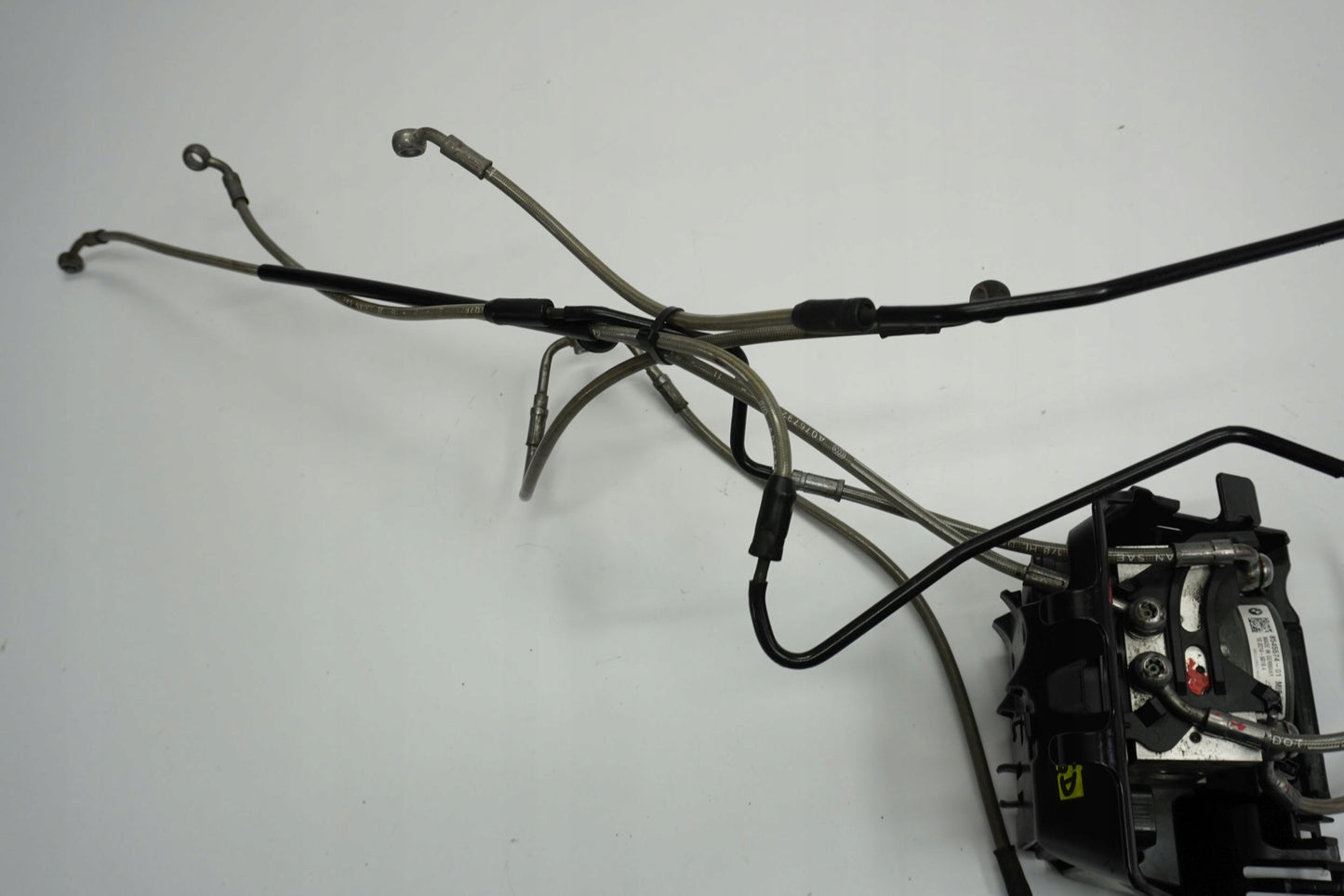 BMW R 1200 R K53 15-18 ABS Pumpe Druckmodulator 5