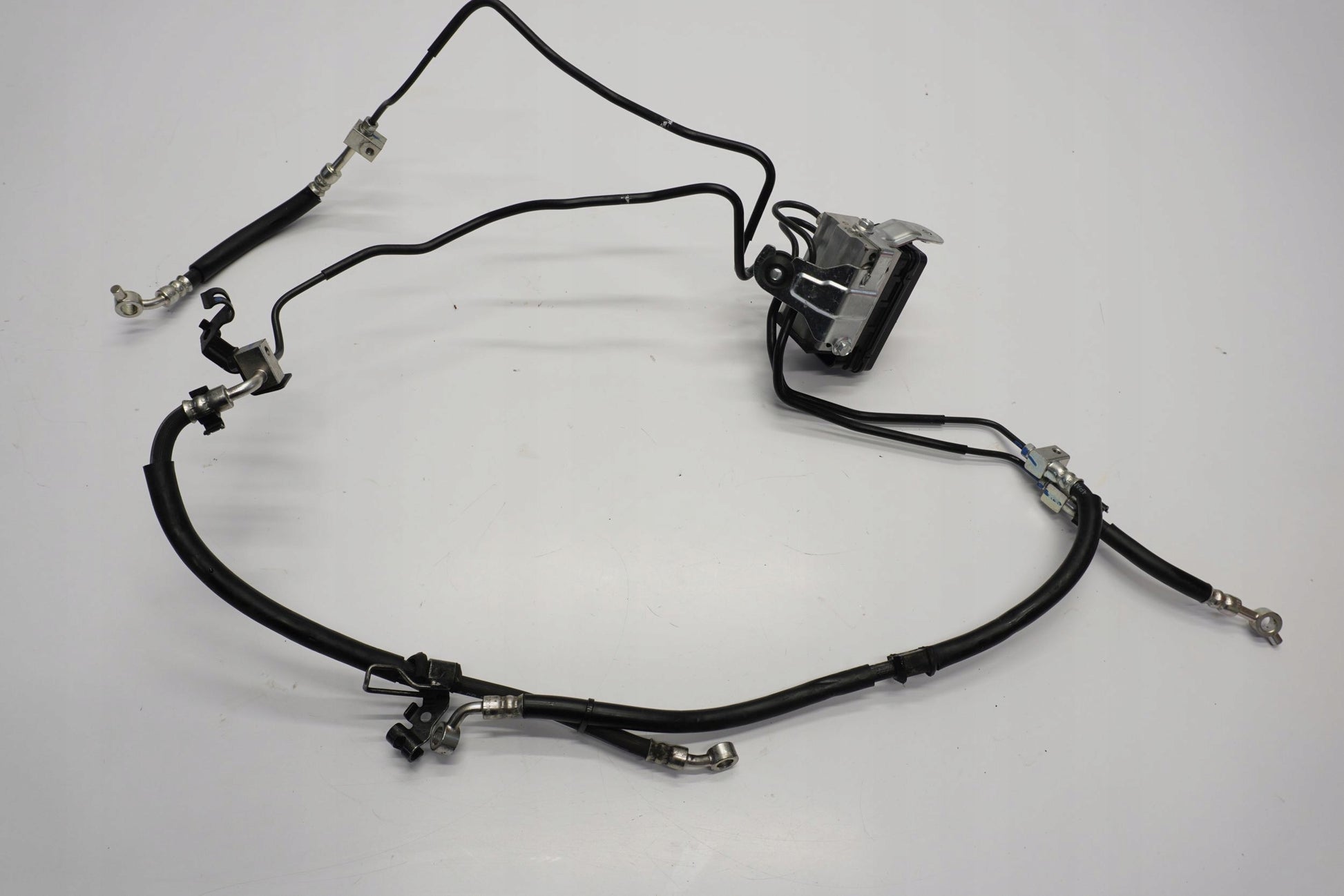 SUZUKI GSX-R 125 18- ABS Pumpe Druckmodulator 3