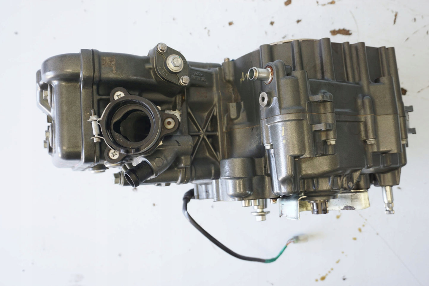 KTM 125 DUKE 17- Motor Motorblock Engine 3