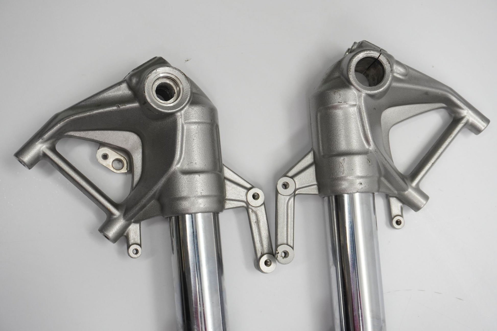 TRIUMPH ROCKET 3 R 20- Gabel Gabelholme Fork 6