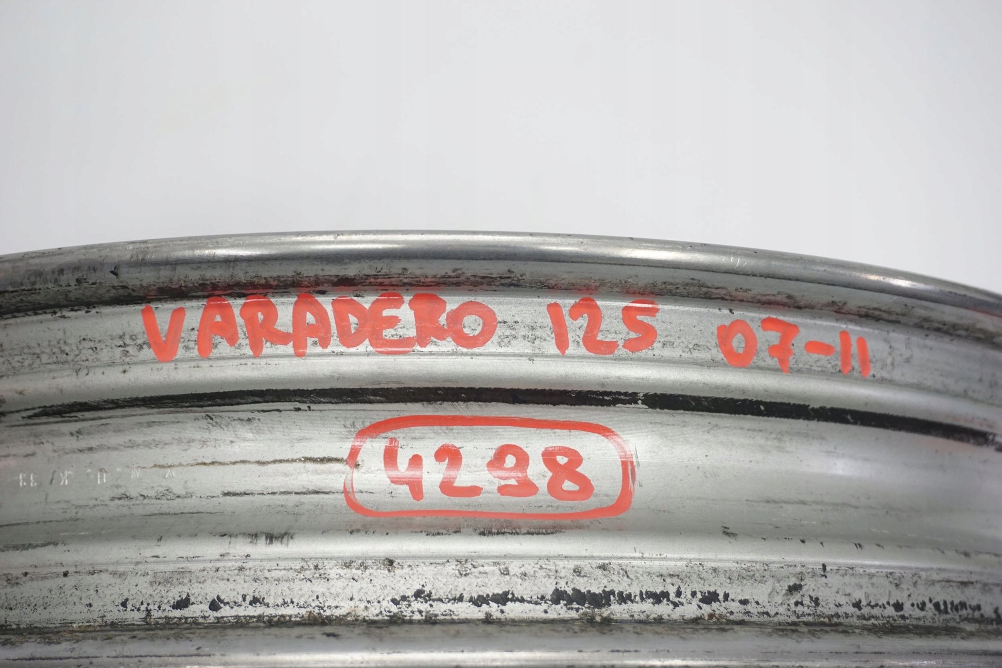 HONDA XL 125 V VARADERO 07-11 Felge hinten Wheel Hinterrad 2