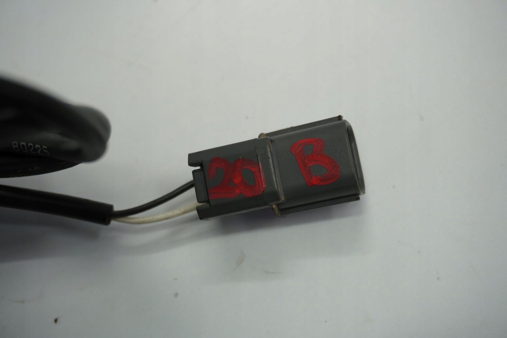 TRIUMPH TIGER 1050 06-12 ABS Sensor hinten 9