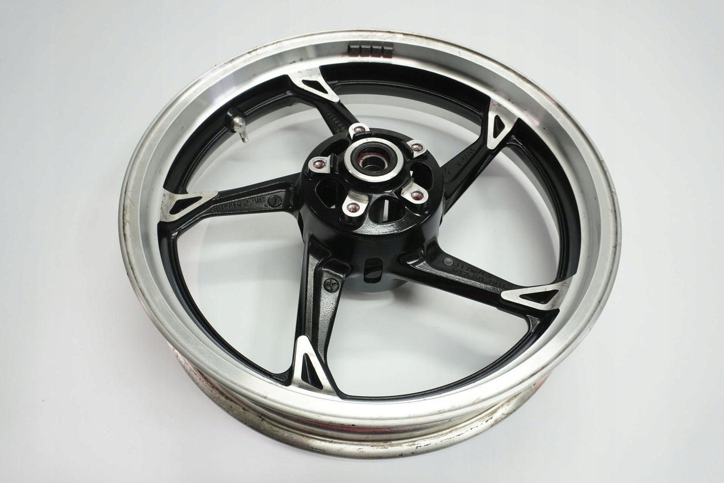 KAWASAKI Z1000 10-13 Felge vorne Wheel Vorderrad 6