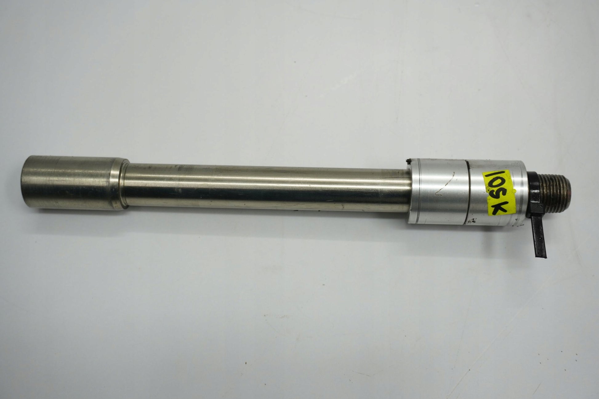TRIUMPH SPEED TRIPLE 1050 RS 18-20 Vorderachse Achse vorne Radachse front axle 3
