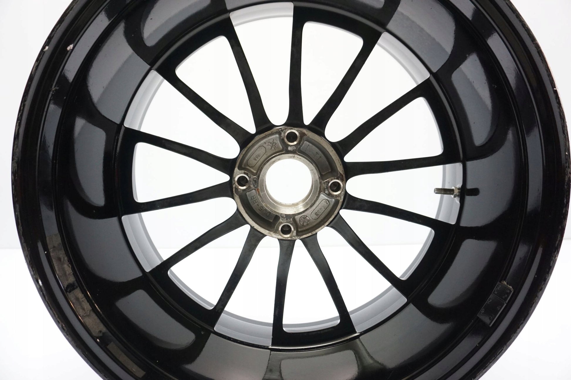 DUCATI DIAVEL 1200 Felge hinten Wheel Hinterrad 10