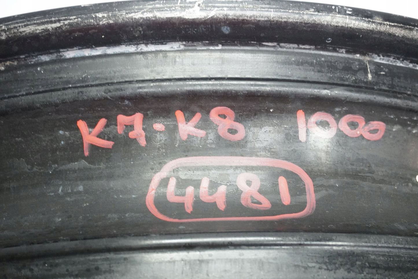 SUZUKI GSX-R 1000 K7-K8 Felge vorne Wheel Vorderrad 9