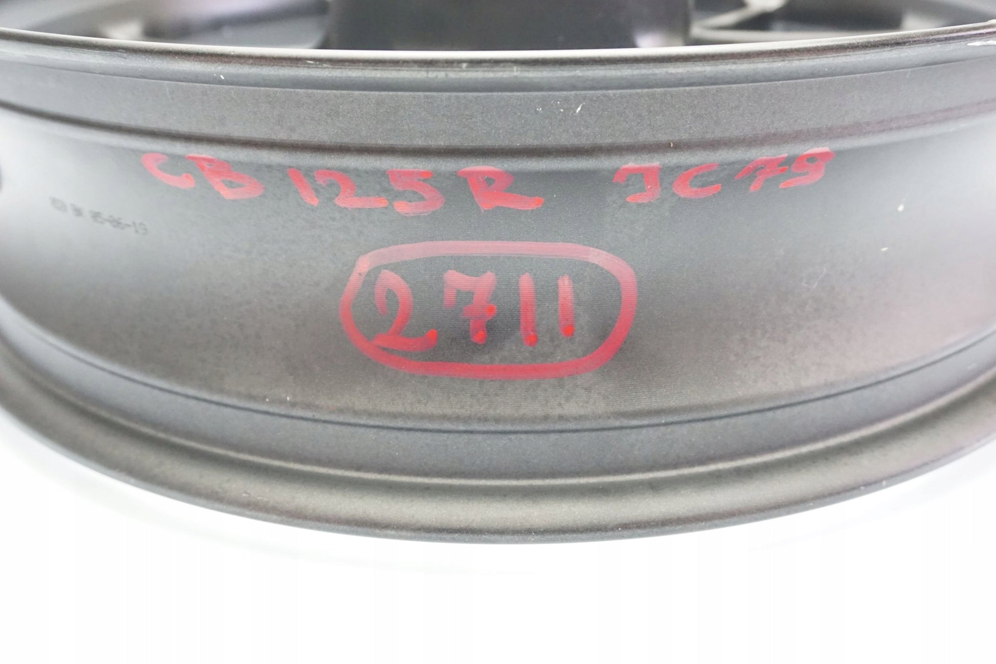 HONDA CB 125 R JC79 18-20 Felge hinten Wheel Hinterrad 2