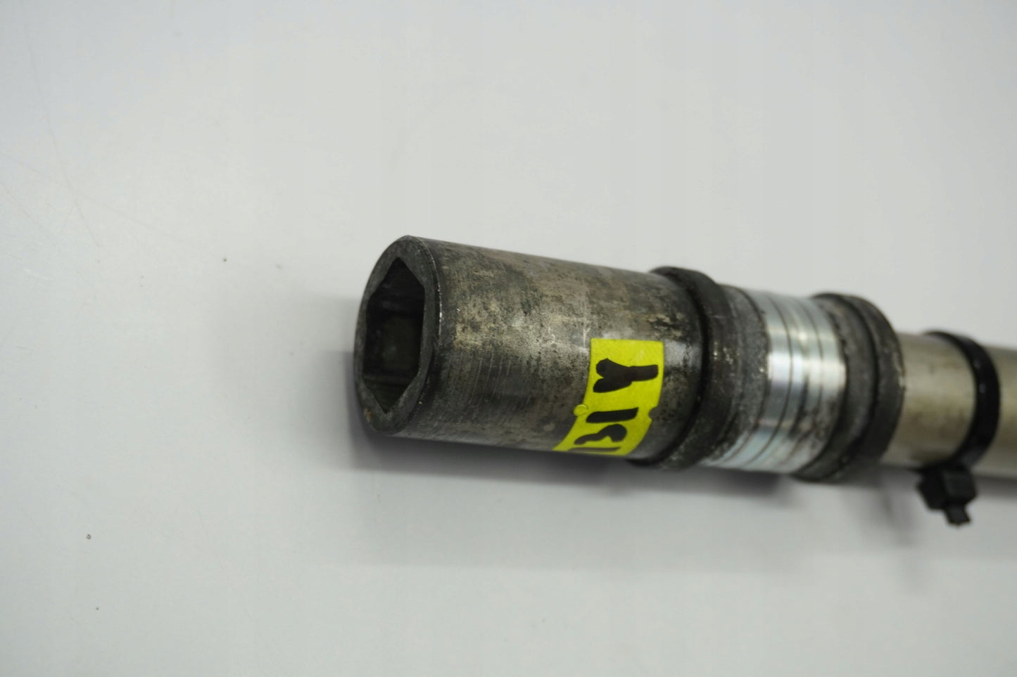 YAMAHA TRACER 9 GT 21- Vorderachse Achse vorne Radachse front axle 3