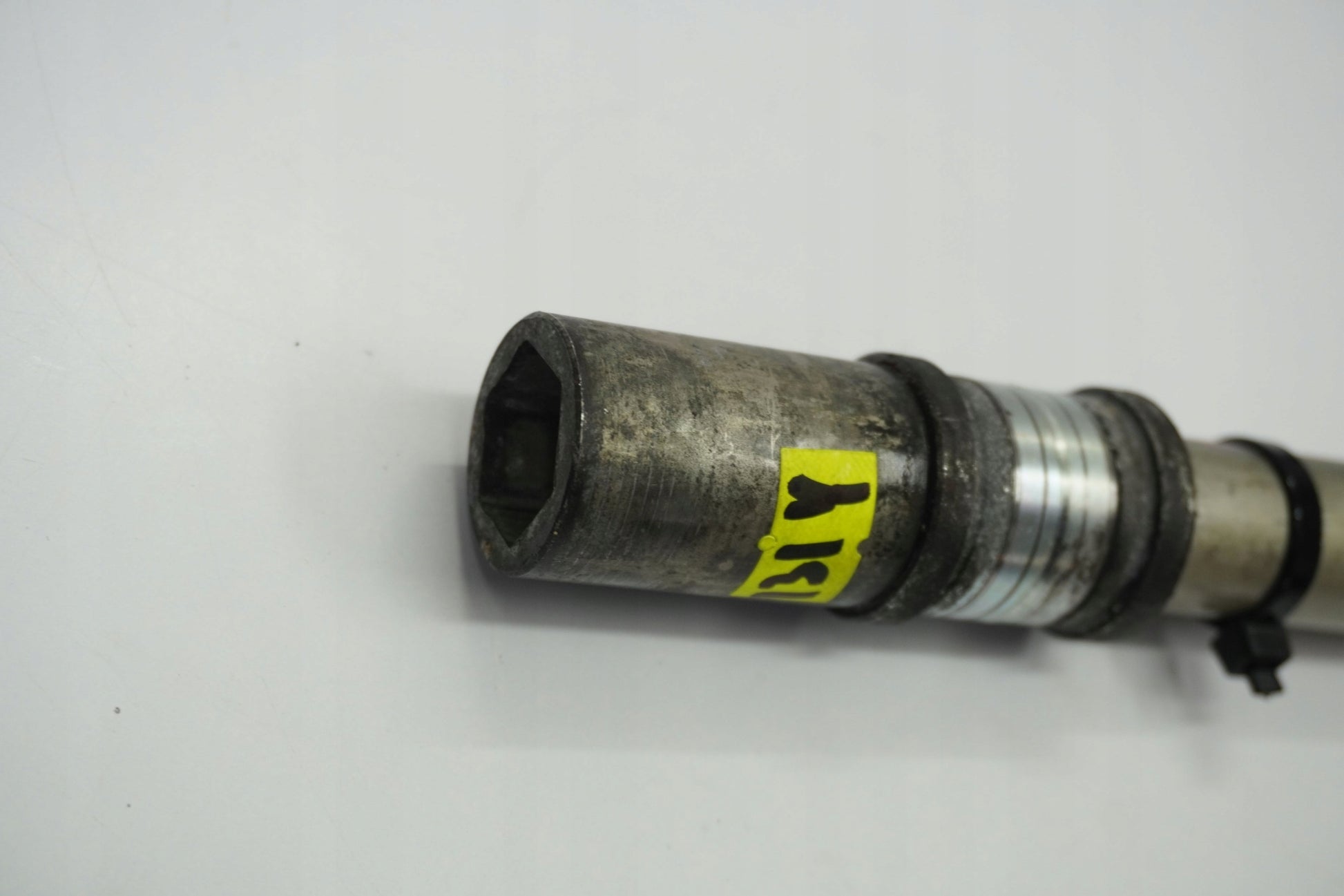 YAMAHA TRACER 9 GT 21- Vorderachse Achse vorne Radachse front axle 3