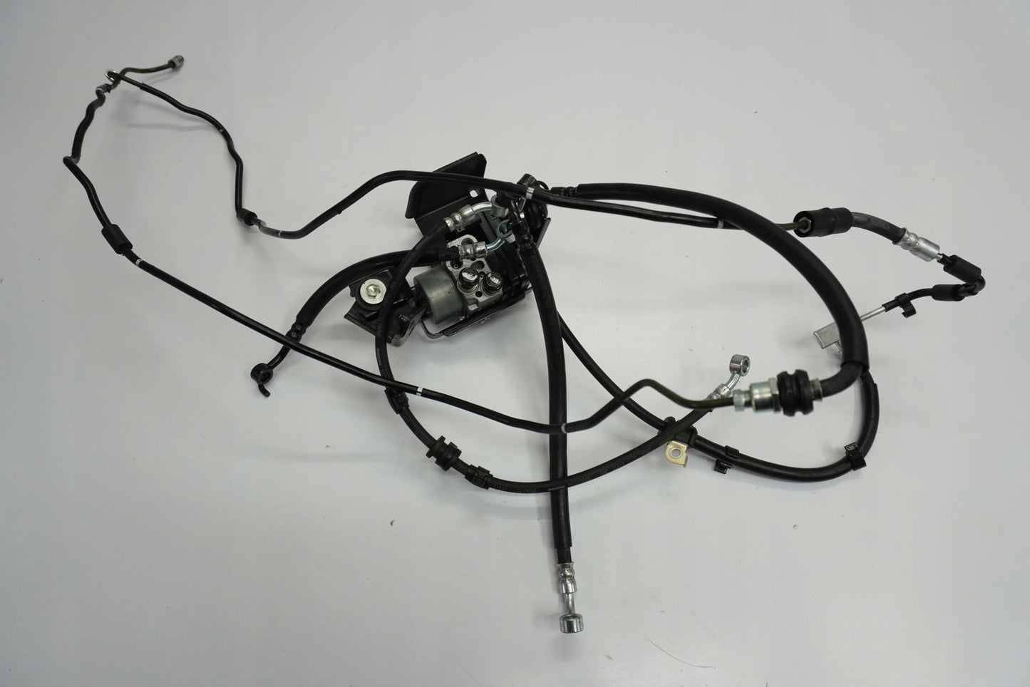 SUZUKI SV 650 X 16- ABS Pumpe Druckmodulator 4