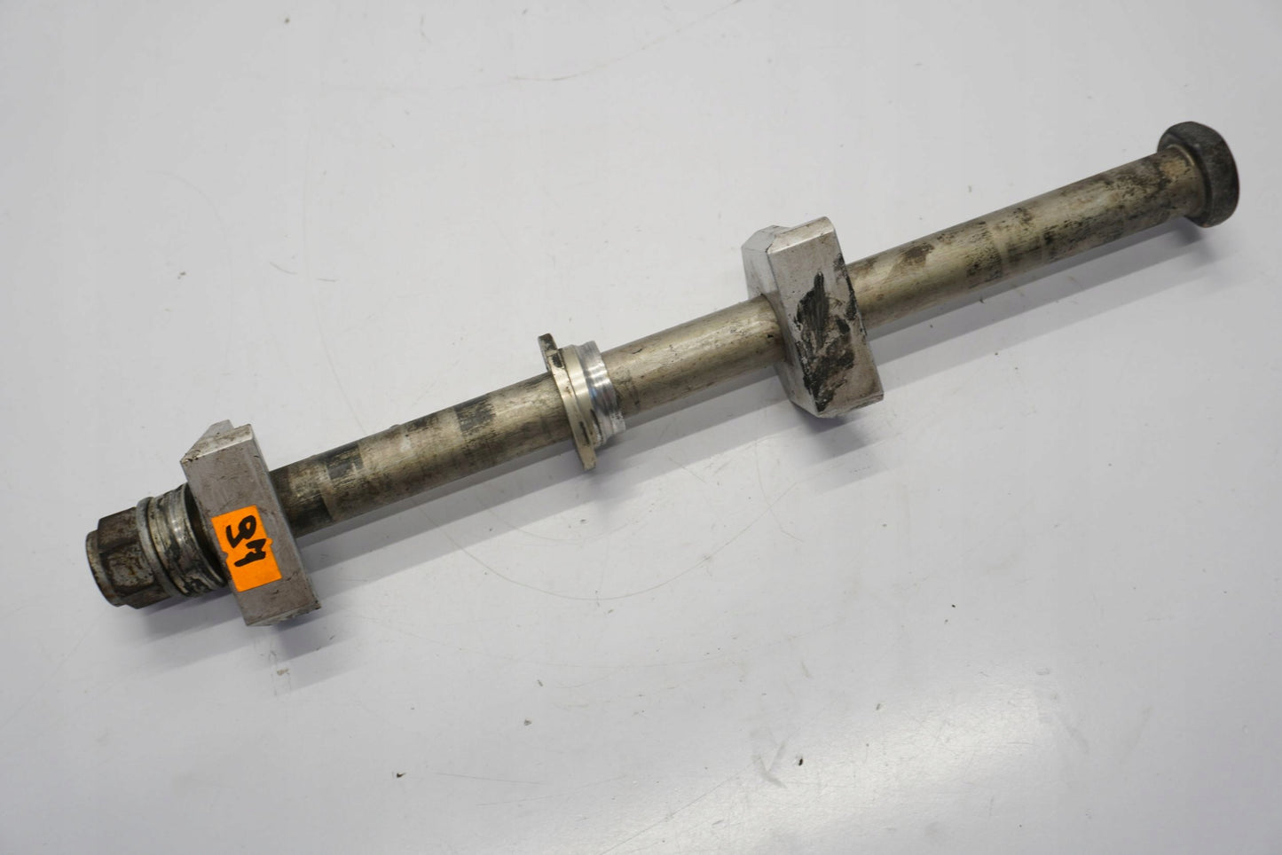 BMW F 700 GS 12-17 Hinterachse Achse hinten Radachse rear axle 5