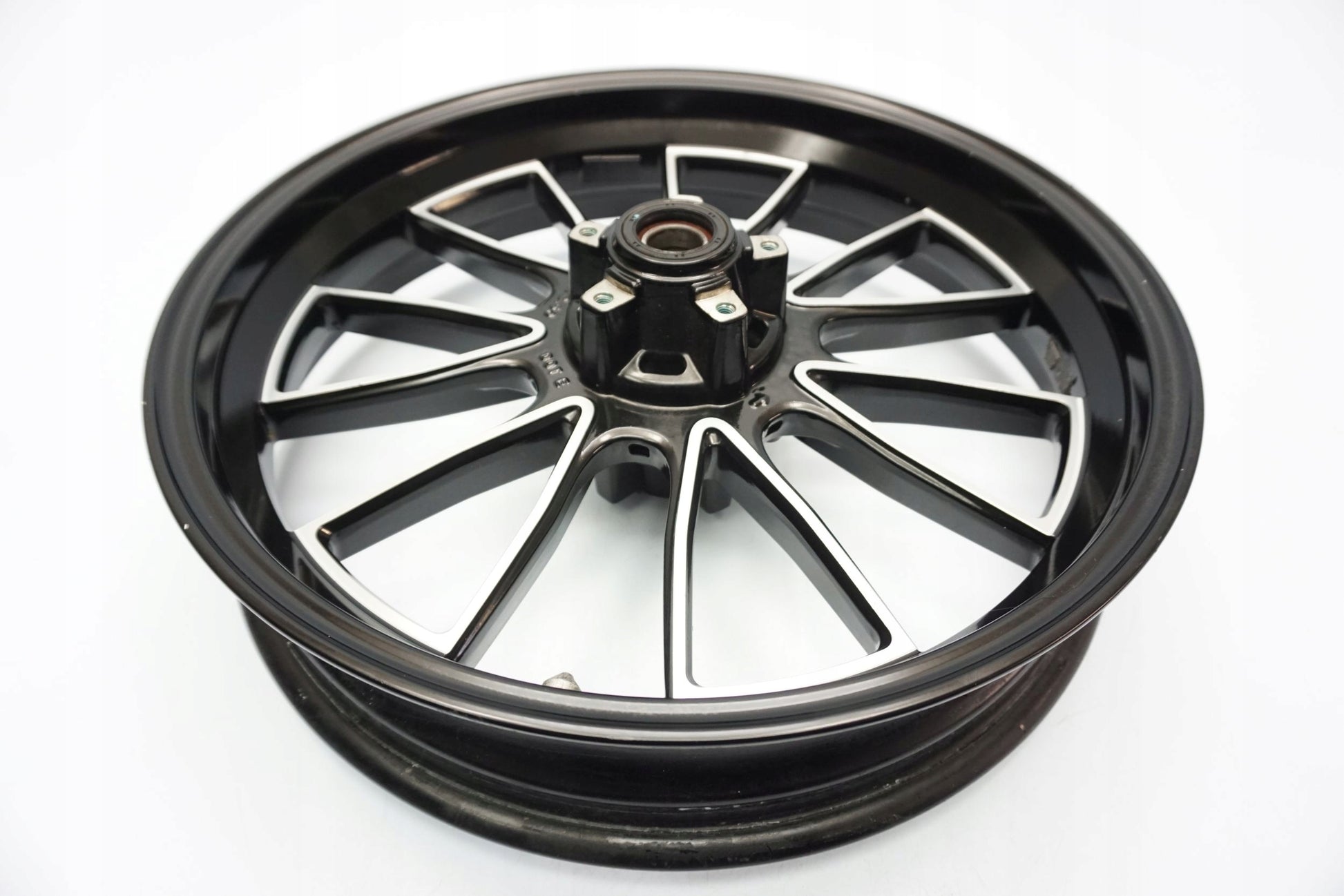 DUCATI DIAVEL 1200 Felge vorne Wheel Vorderrad 4