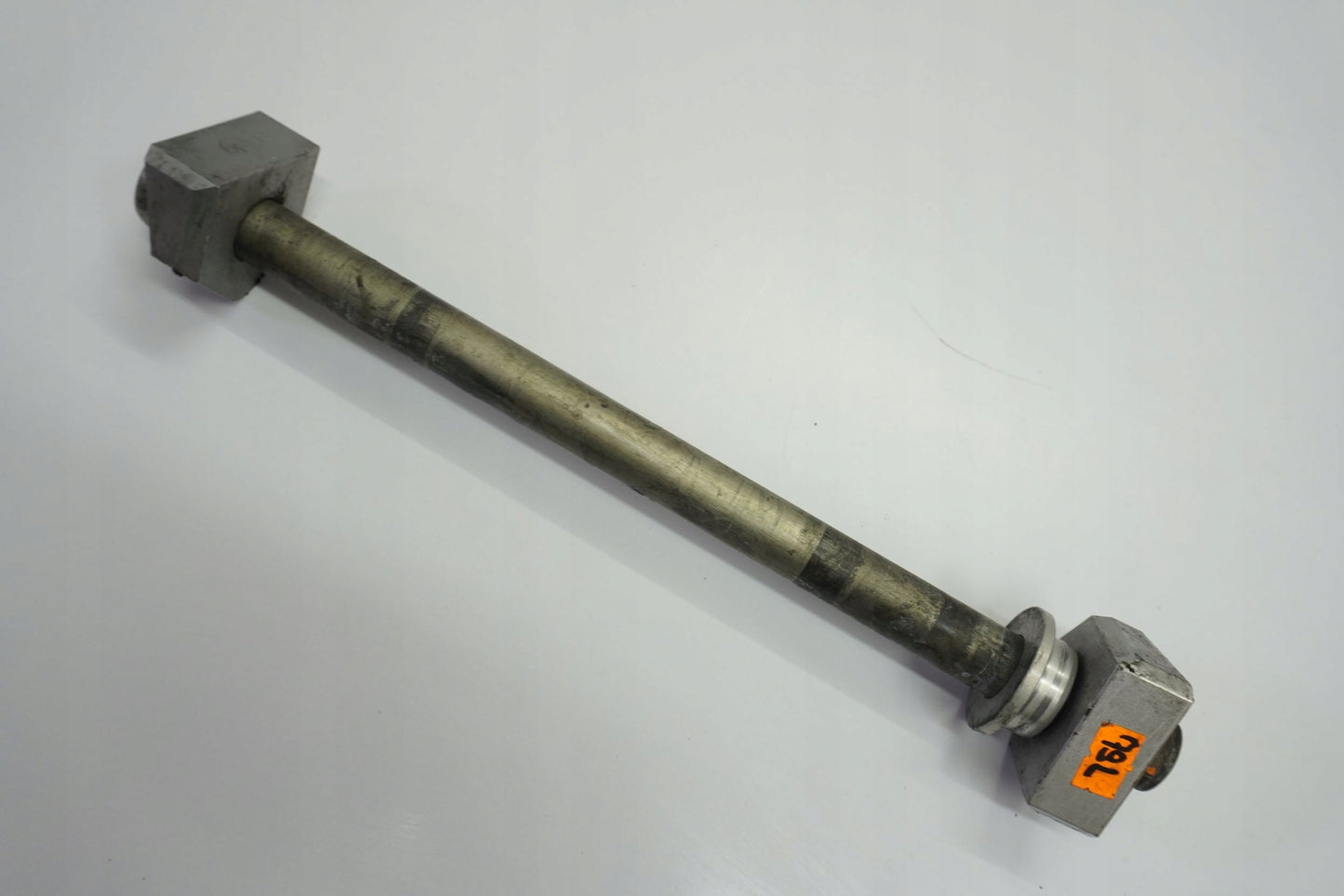 BMW F 800 R 09-14 Hinterachse Achse hinten Radachse rear axle 5