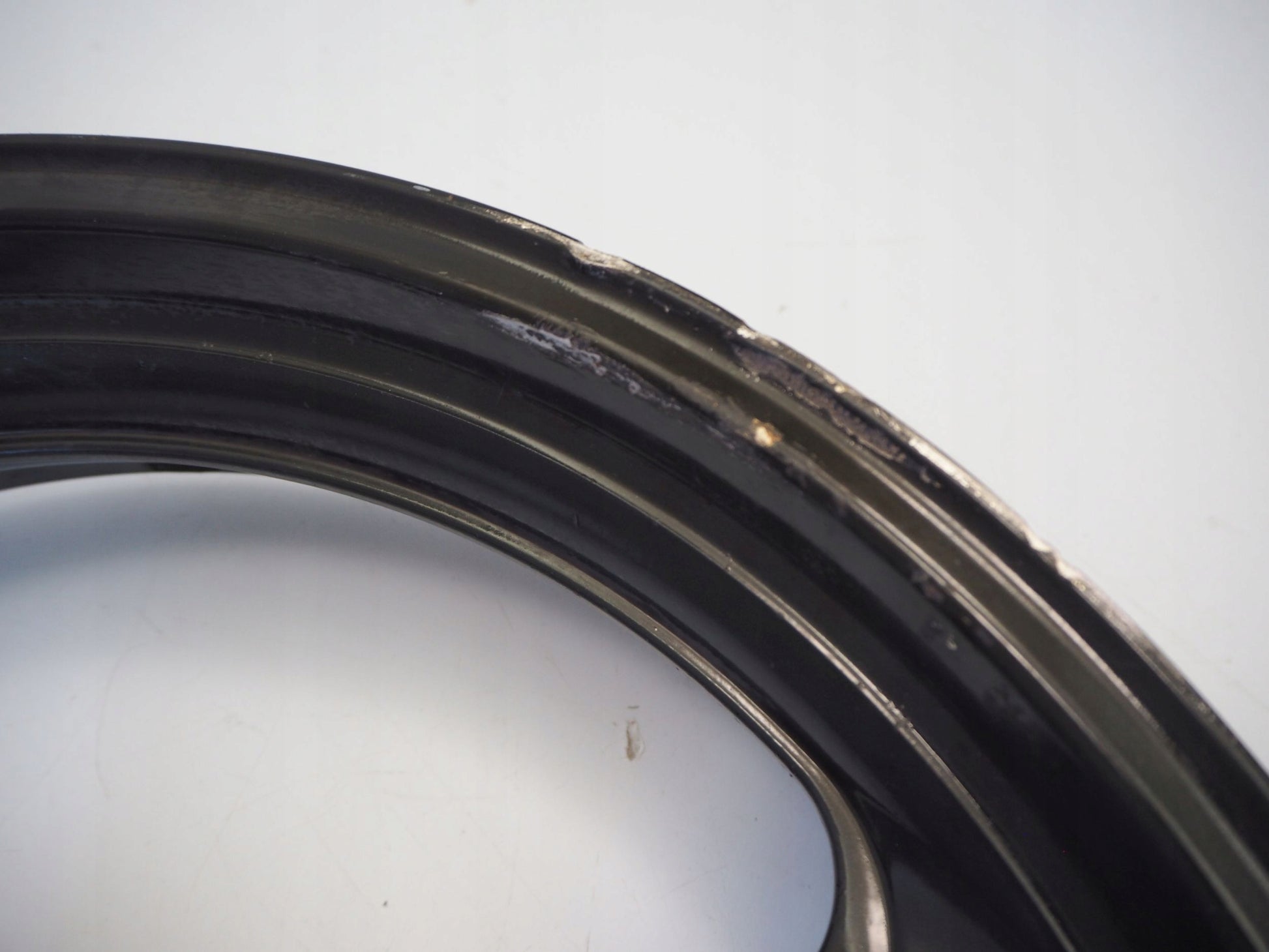 MOTO GUZZI 1200 SPORT V4 06-13 Felge vorne Wheel Vorderrad 7