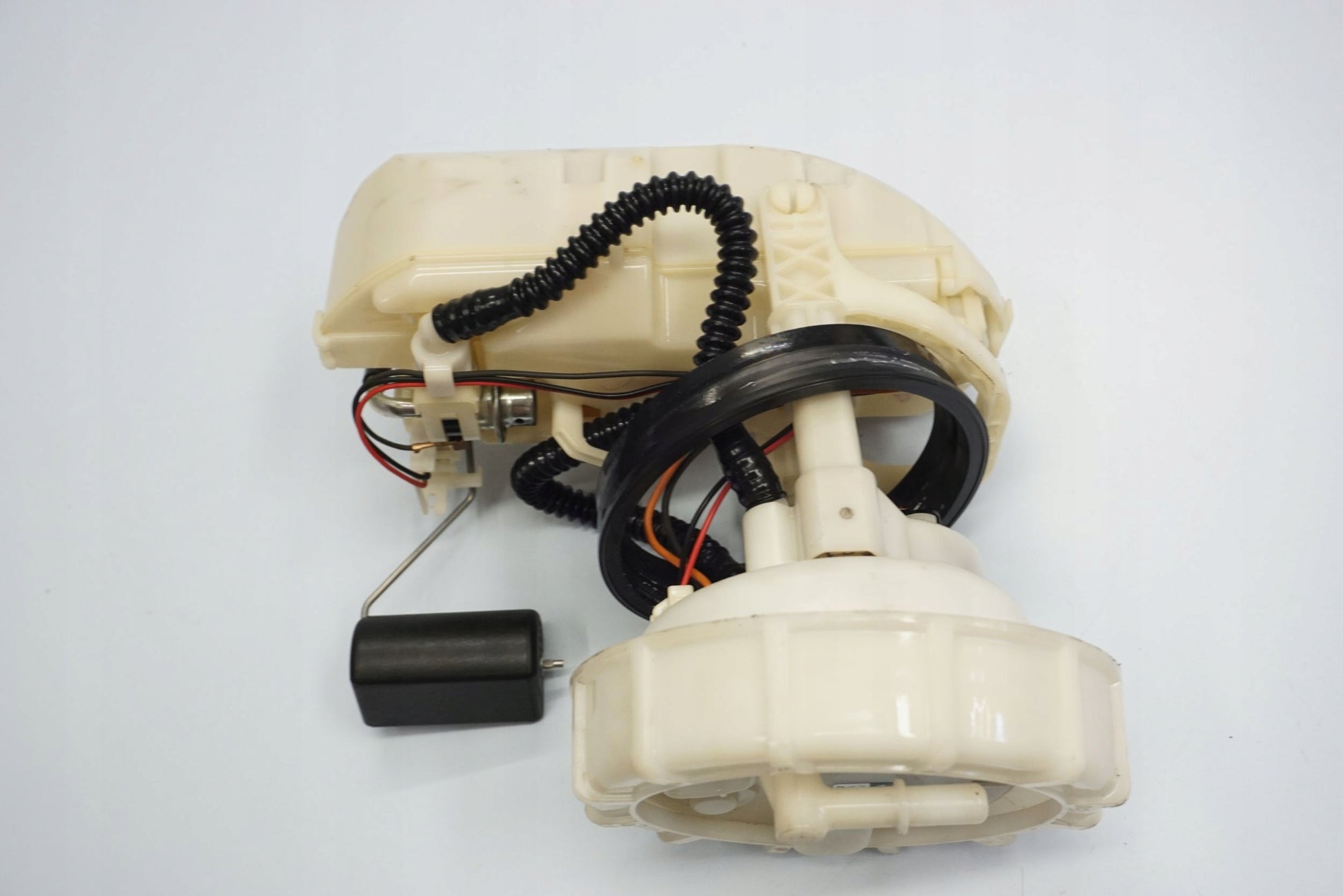 SUZUKI BURGMAN 650 13- Benzinpumpe Kraftstoffpumpe Fuel Pump 3