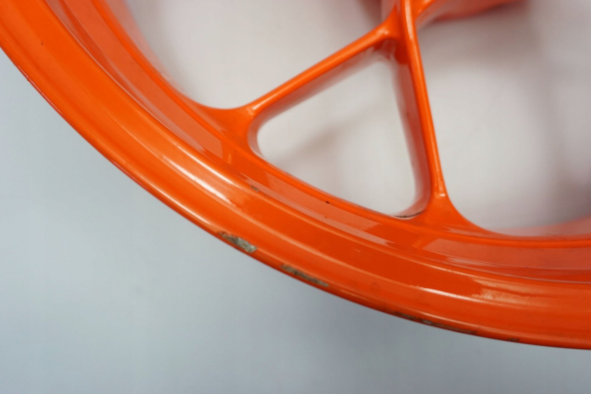 KTM 890 DUKE R 20- Felge hinten Wheel Hinterrad 7