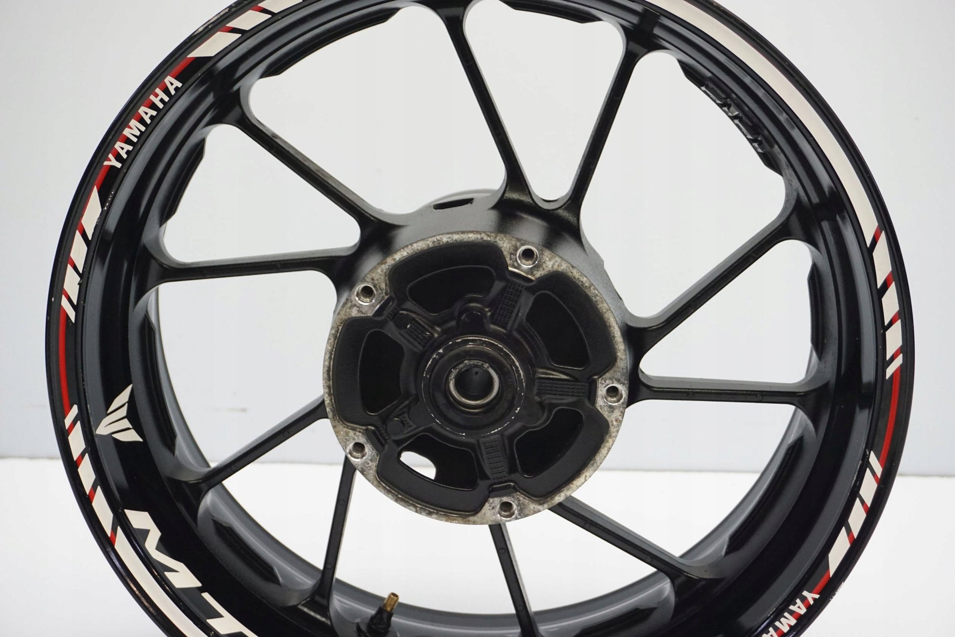 YAMAHA MT-09 13-16 Felge hinten Wheel Hinterrad 4