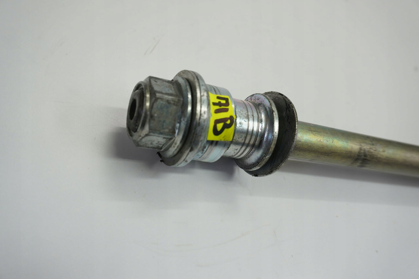 SUZUKI SV 650 X 16- Hinterachse Achse hinten Radachse rear axle 2