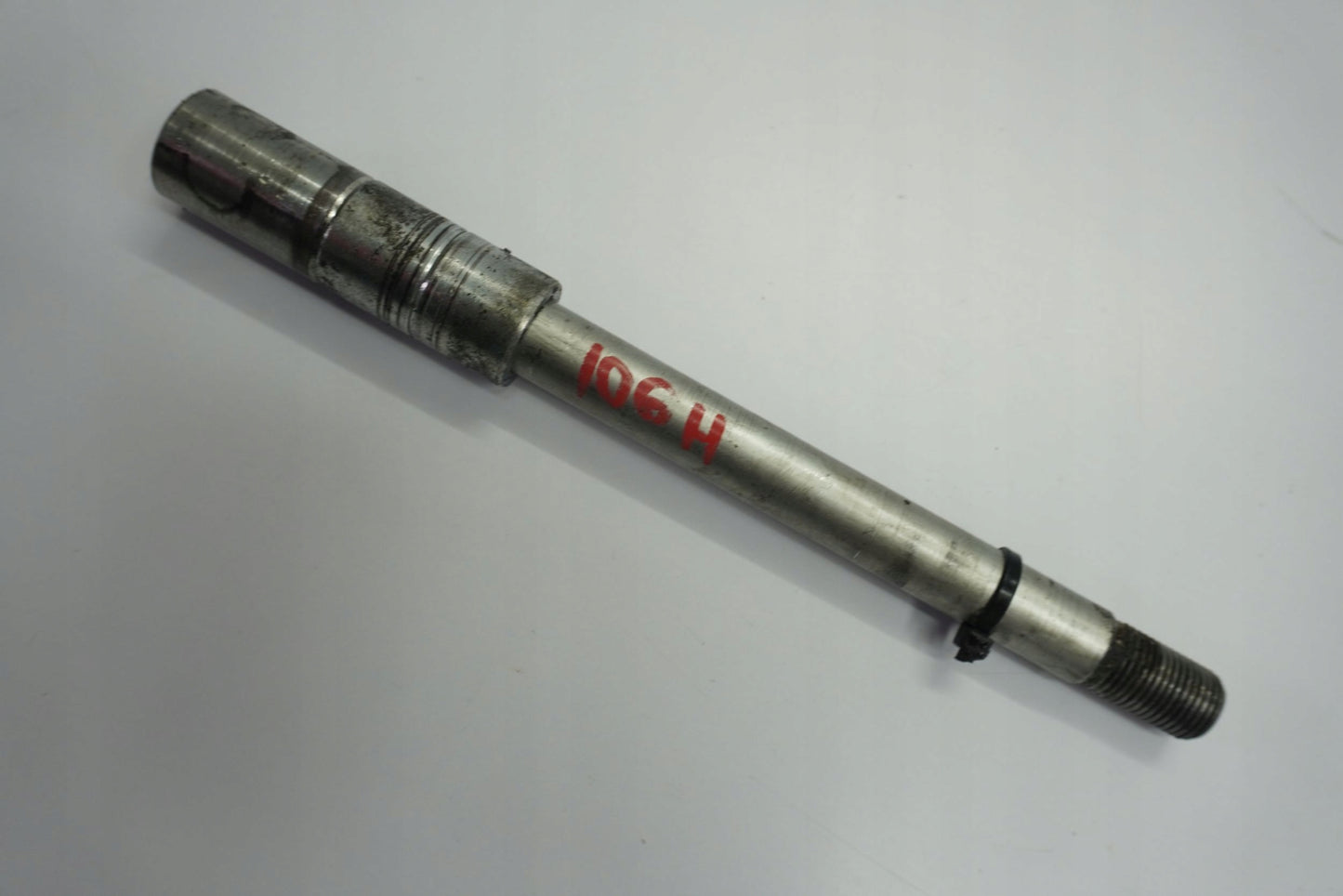 HONDA CBR 500 R 13-15 Vorderachse Achse vorne Radachse front axle 5