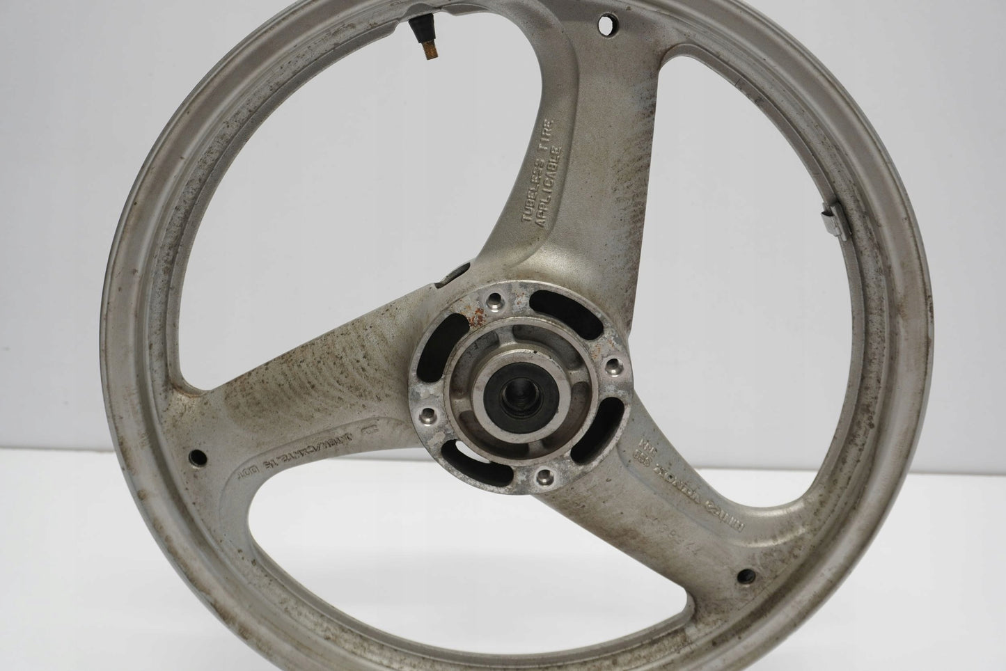 HONDA XL 125 V VARADERO 01-06 Felge vorne Wheel Vorderrad 4