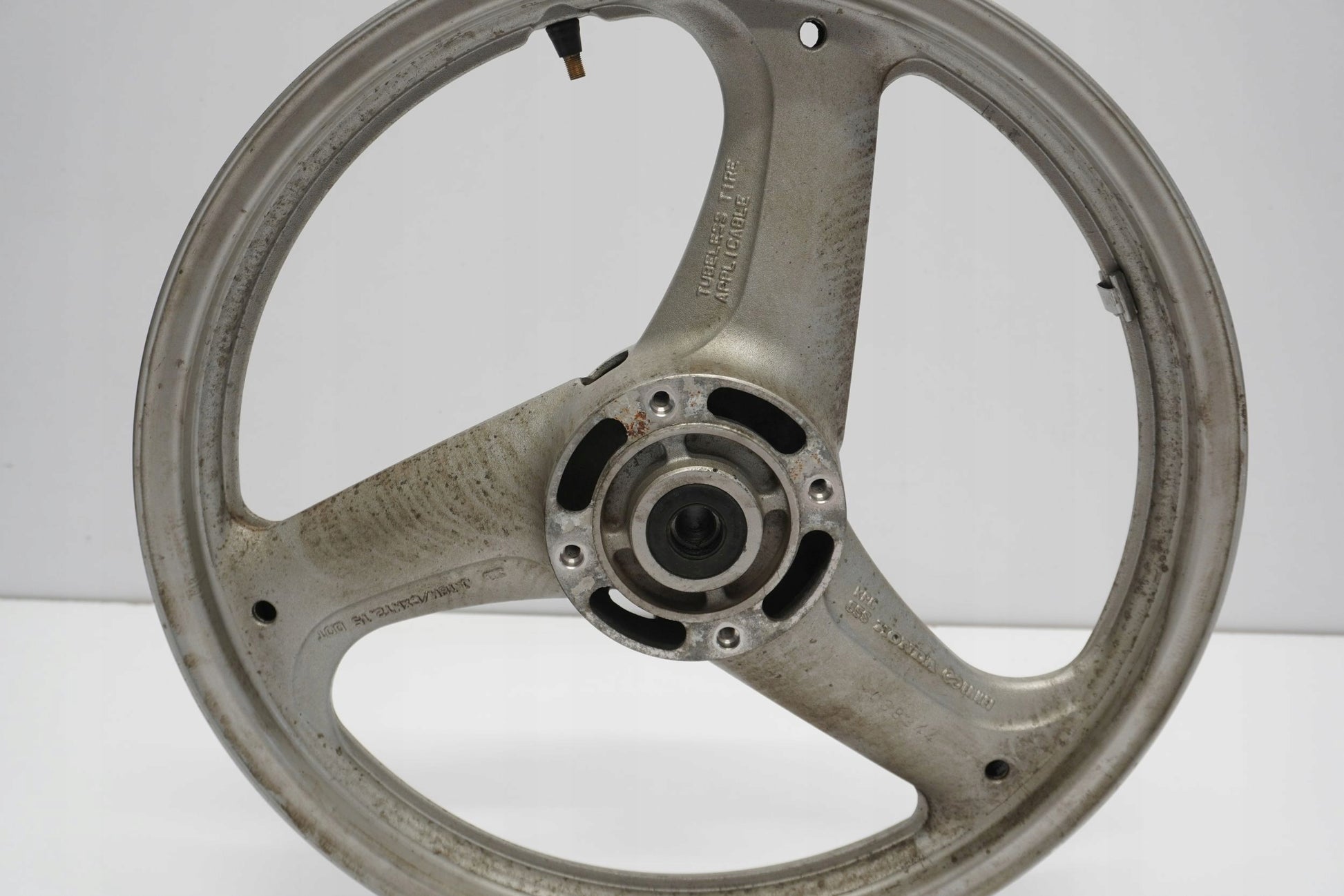 HONDA XL 125 V VARADERO 01-06 Felge vorne Wheel Vorderrad 4
