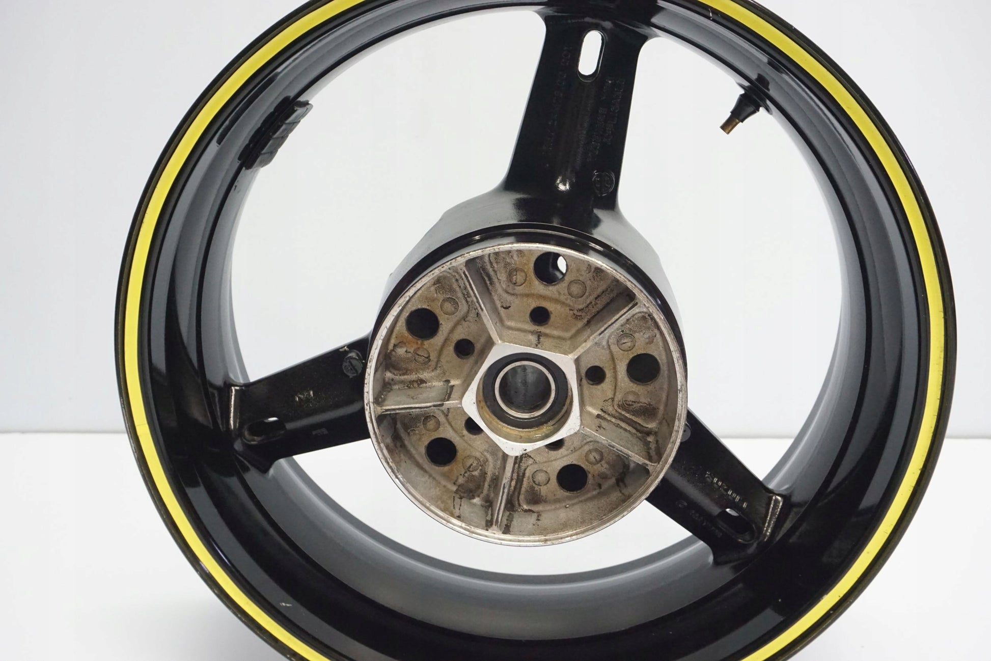 SUZUKI GSX-R 1000 K3-K4 Felge hinten Wheel Hinterrad 10