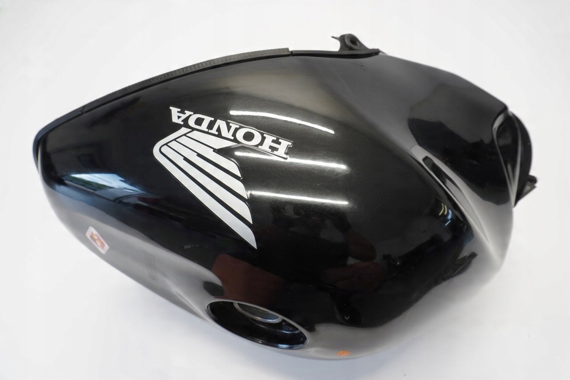 HONDA CBR 1100 XX 96-06 Kraftstofftank Benzintank Fuel Tank 9
