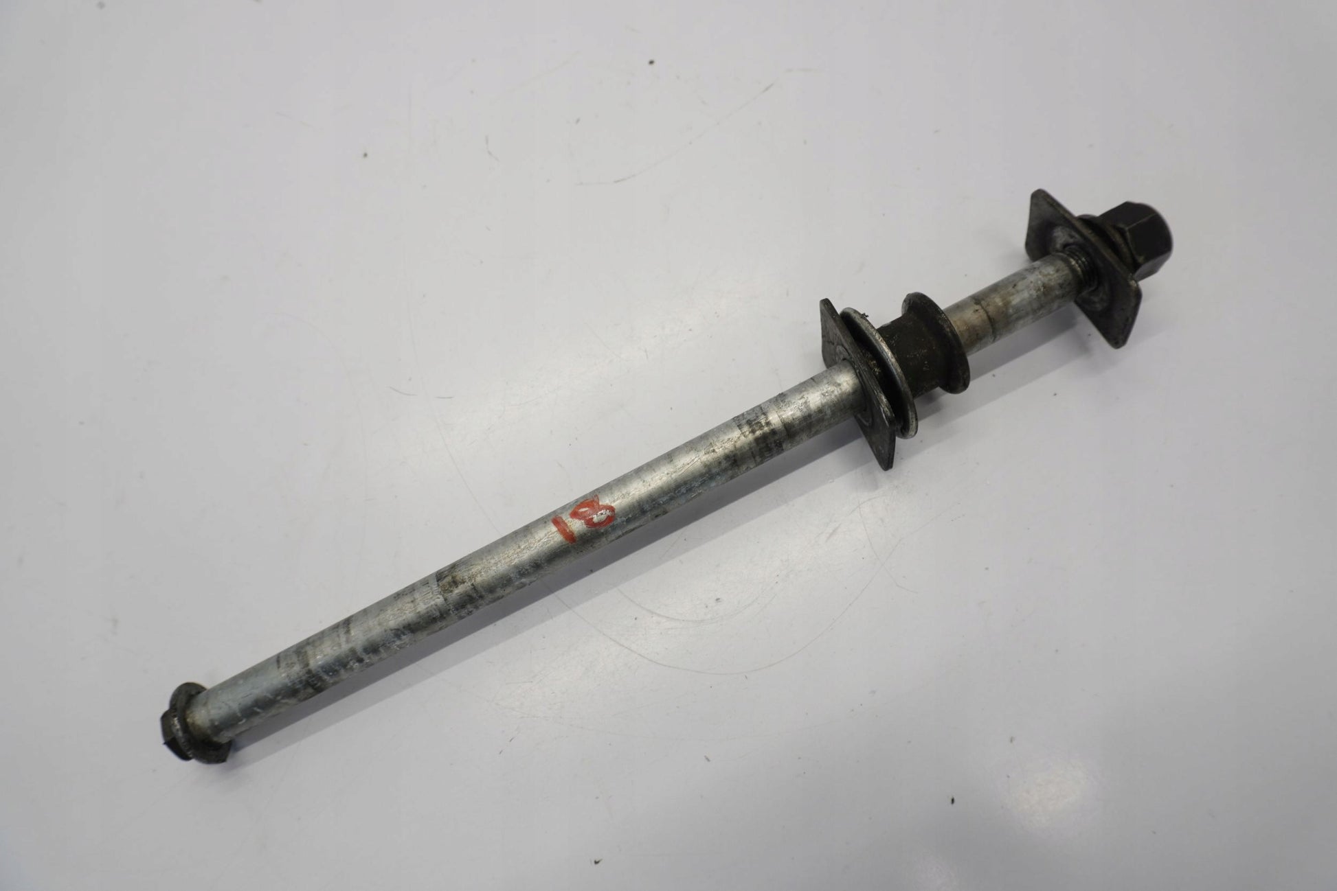 SUZUKI SV 650 S 99-02 Hinterachse Achse hinten Radachse rear axle 5