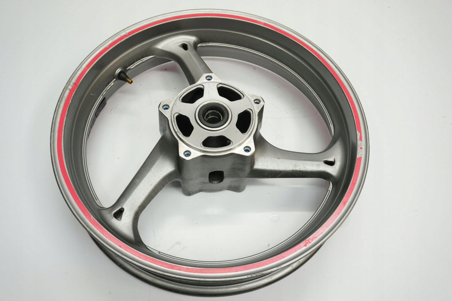 SUZUKI GSR 750 11-16 Felge vorne Wheel Vorderrad 3