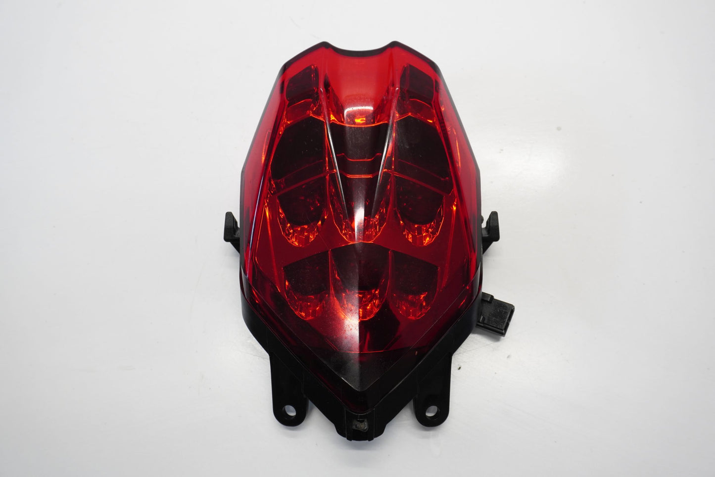 TRIUMPH STREET TRIPLE 675 13-17 Rücklicht 5