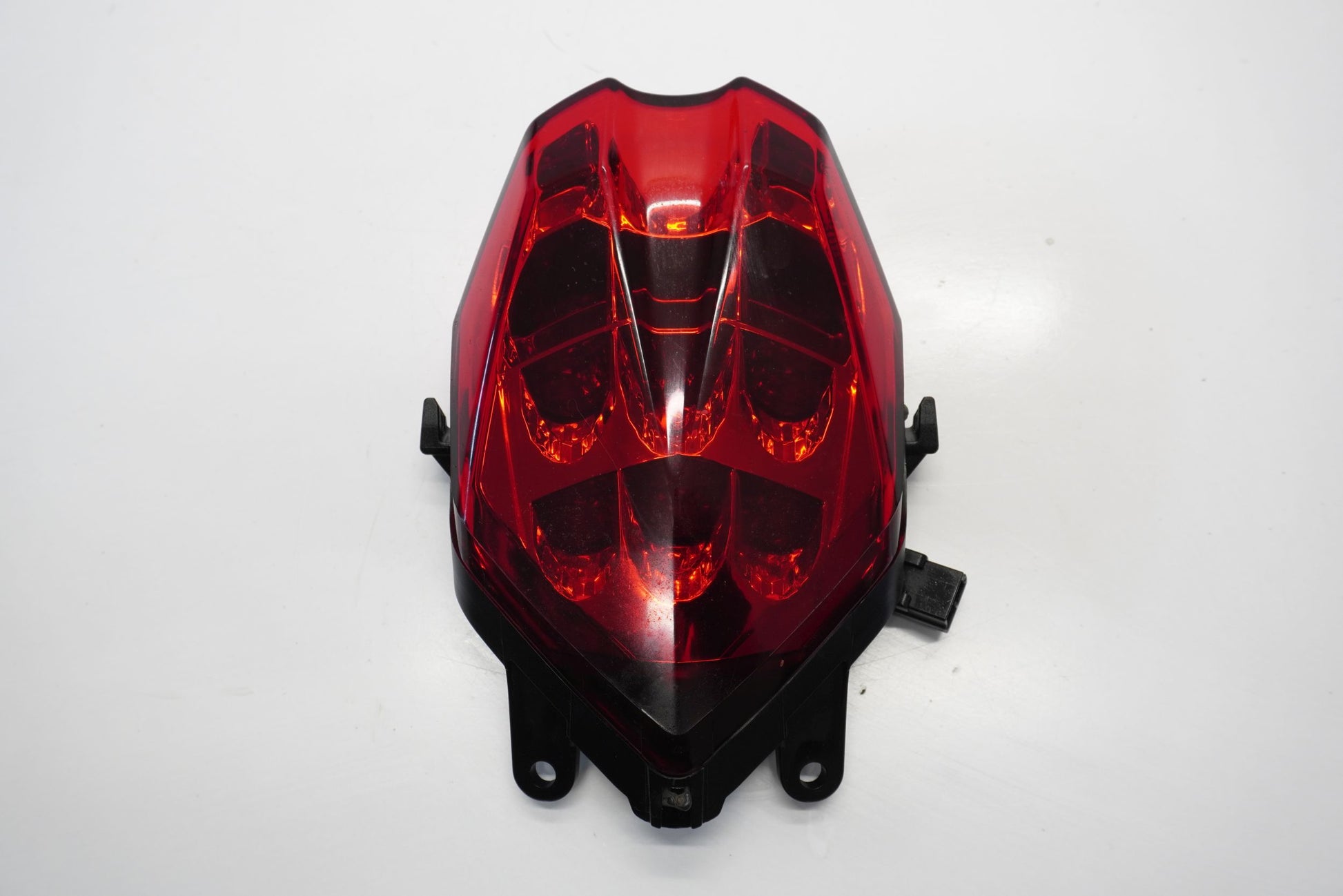 TRIUMPH STREET TRIPLE 675 13-17 Rücklicht 5