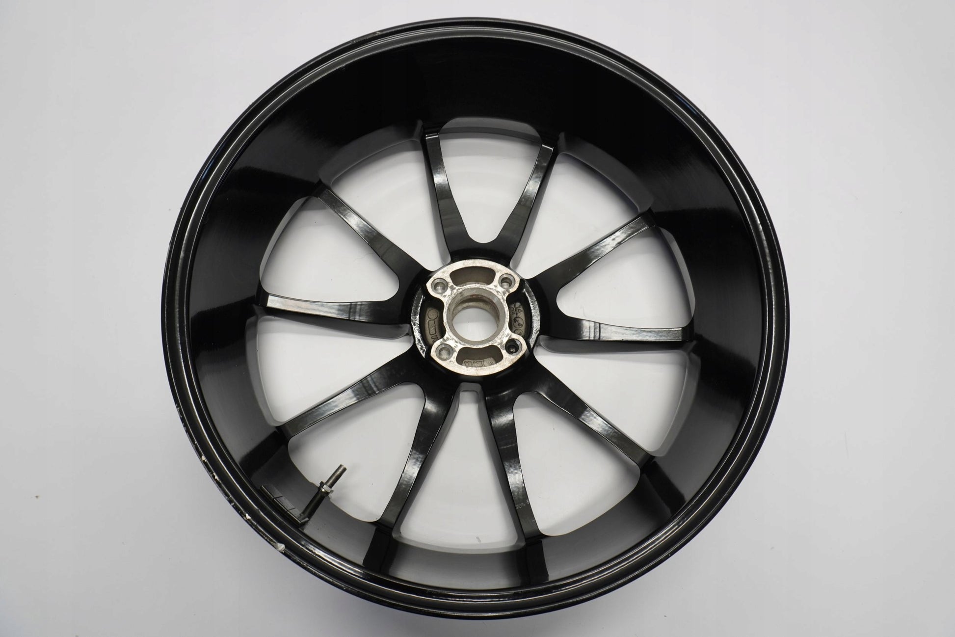 DUCATI HYPERMOTARD 821 13-15 Felge hinten Wheel Hinterrad 9