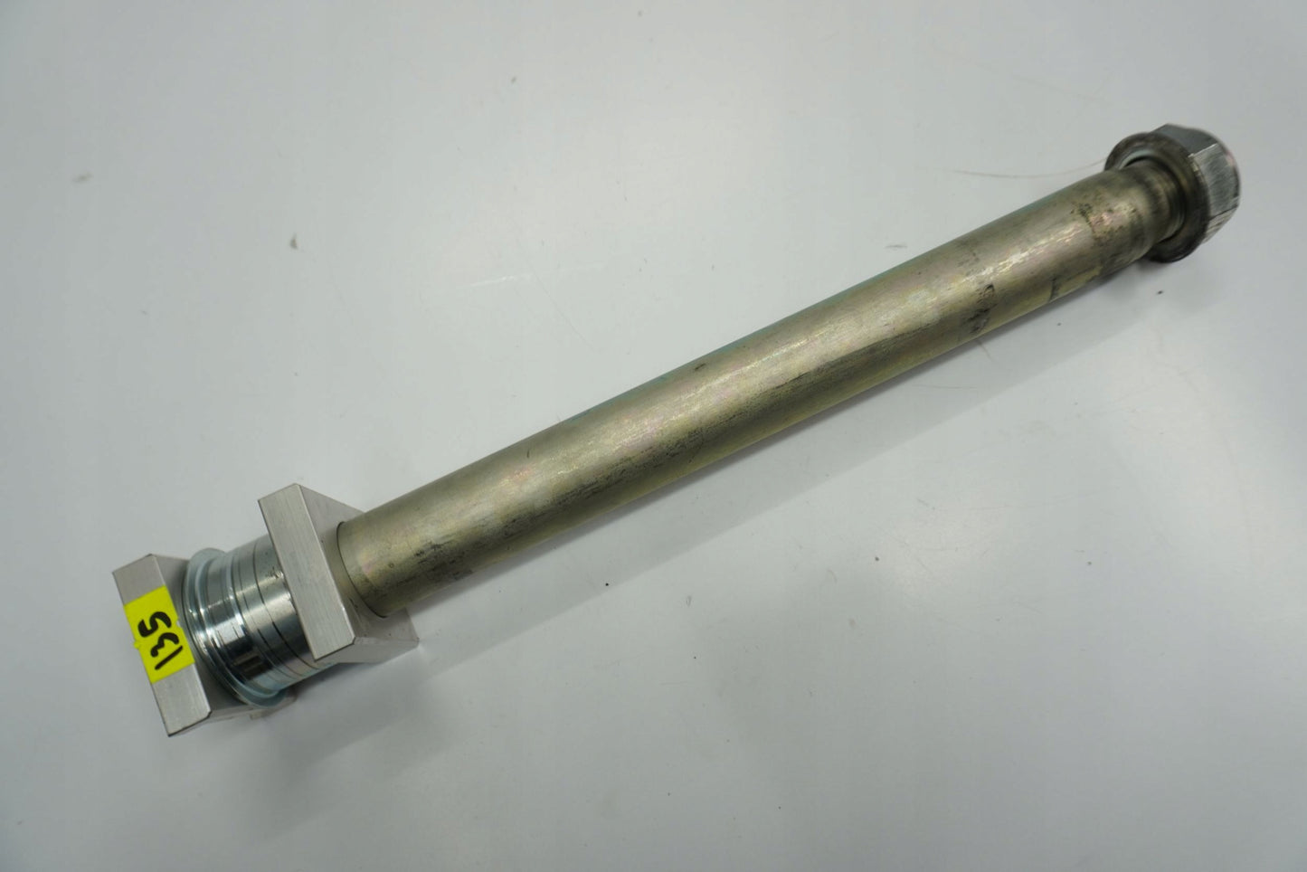 YAMAHA TRACER 9 GT + 23-24 Hinterachse Achse hinten Radachse rear axle 6