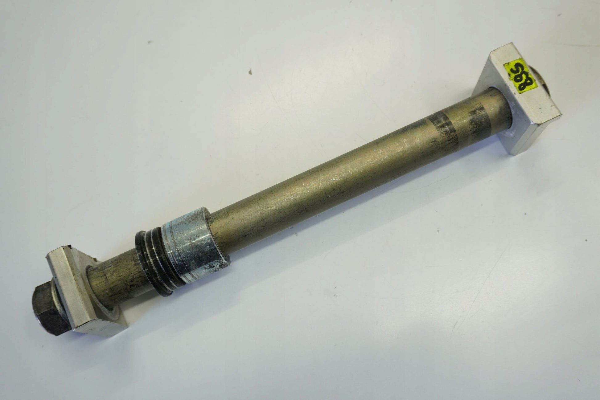 YAMAHA FZ8 10-15 Hinterachse Achse hinten Radachse rear axle 5