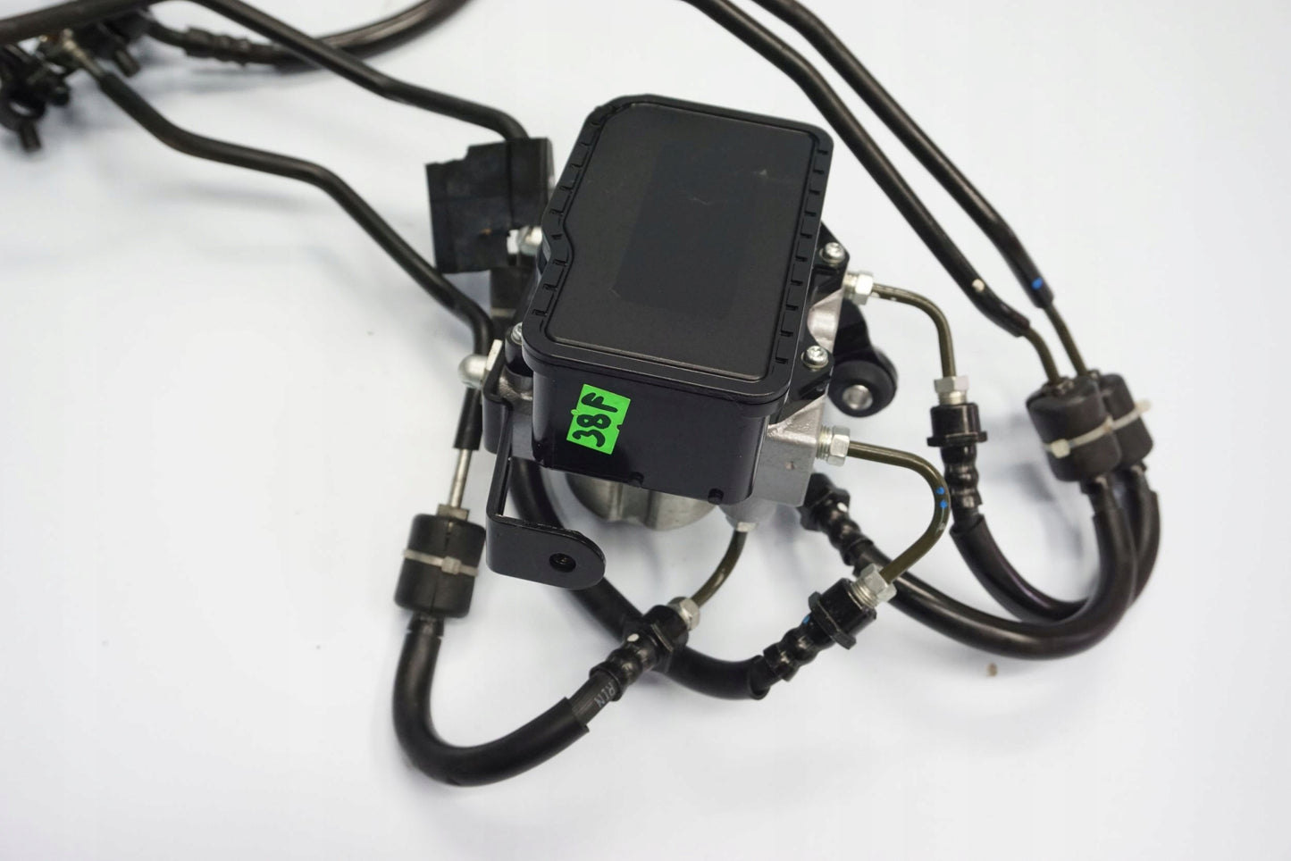 KAWASAKI ZZR-1400 PERFORMANCE SPORT 14-20 ABS Pumpe Druckmodulator 9