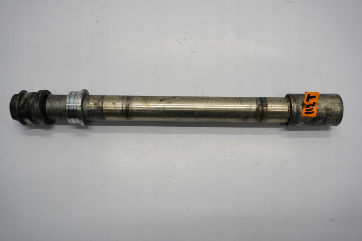 YAMAHA FJR 1300 13-15 Vorderachse Achse vorne Radachse front axle 3