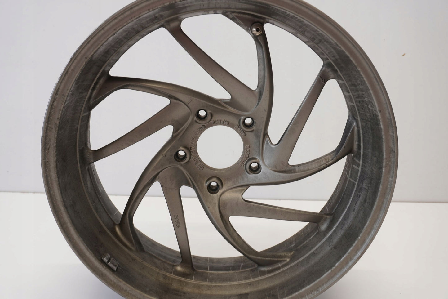 BMW K 1600 GTL 17-19 Felge hinten Wheel Hinterrad 5