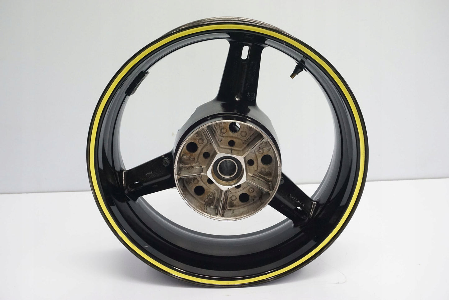 SUZUKI GSX-R 1000 K3-K4 Felge hinten Wheel Hinterrad 9