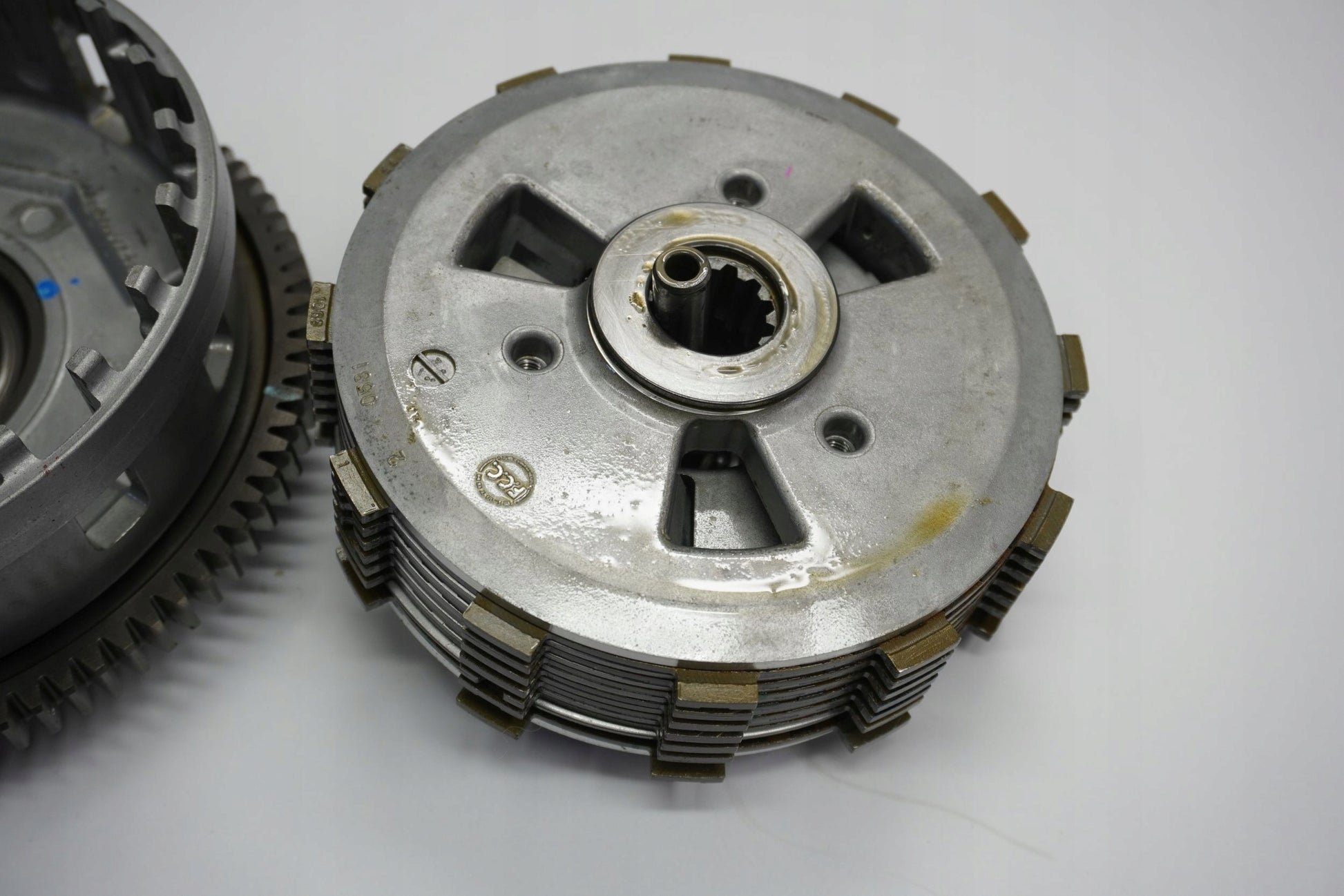 KAWASAKI Z 650 20-22 Kupplung Kupplungskorb Clutch 4